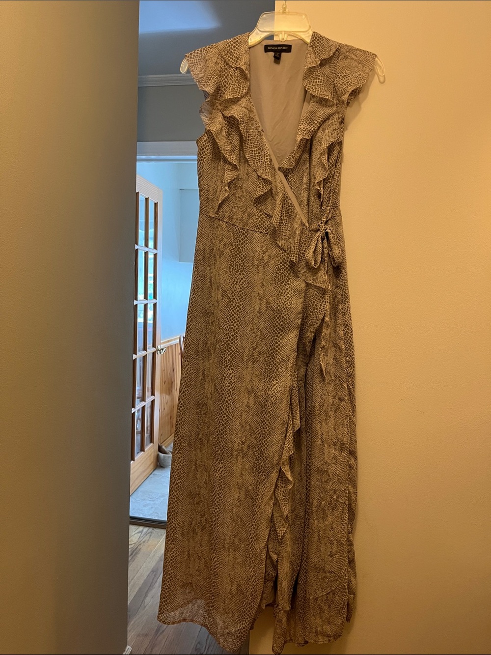 Banana Republic long ruffles dress